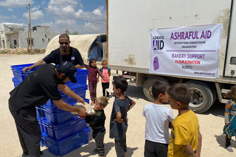 Sponsor a food hamper by donating through AshrafulAid
